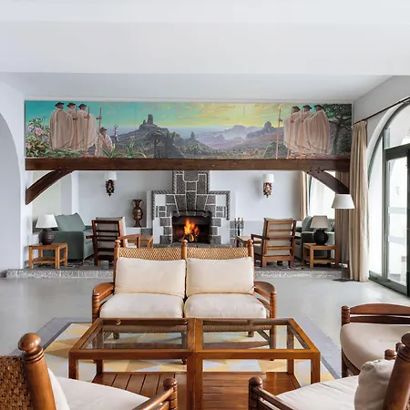 De Cruz De 4* クルス・デ・テヘーダ