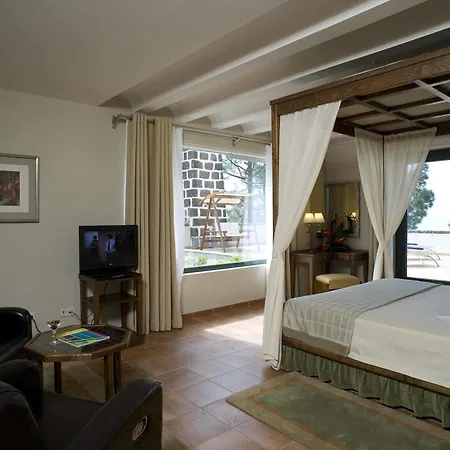 Hotel De Cruz De 4*